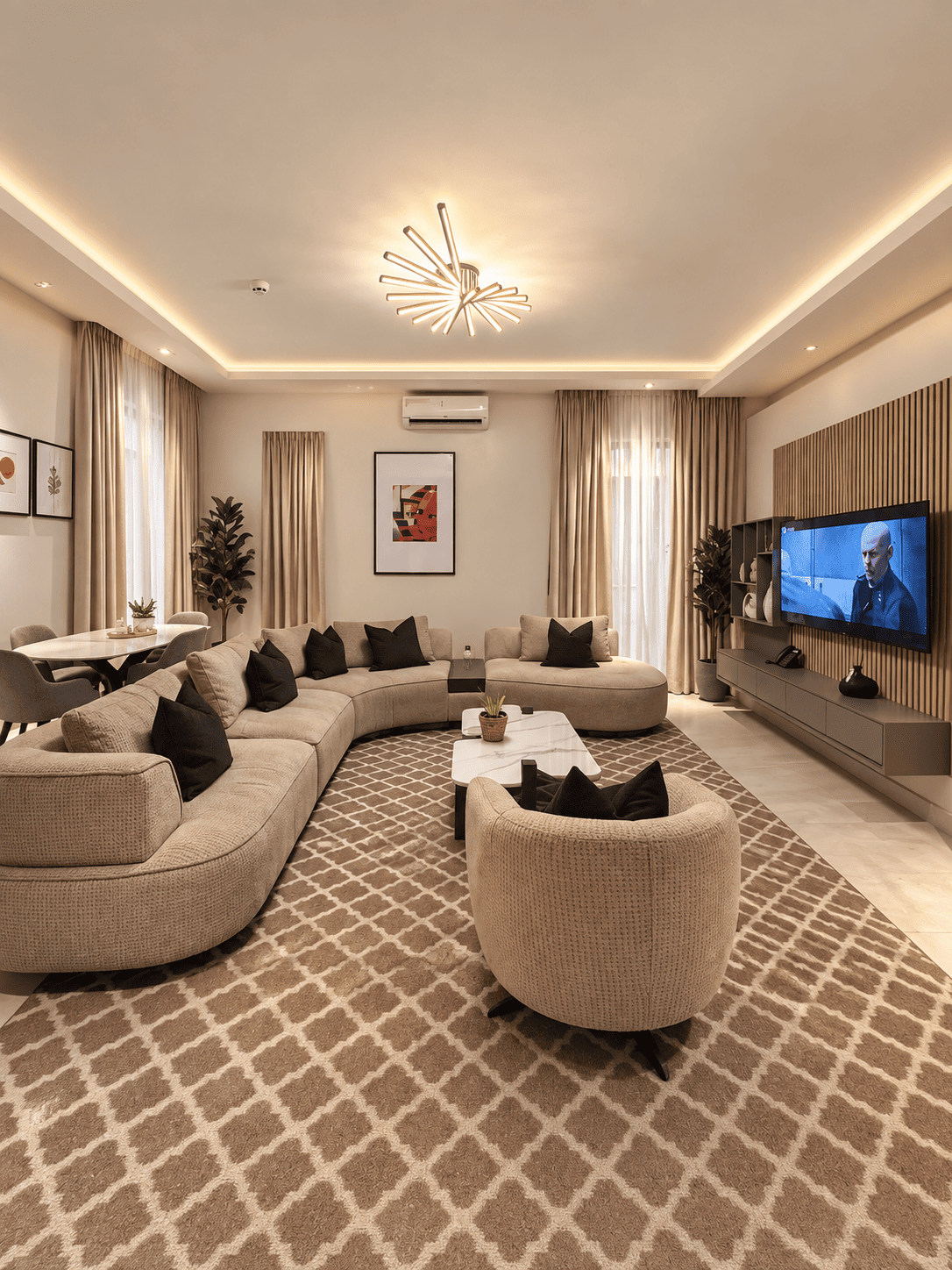 Ambassadorial Suite 111