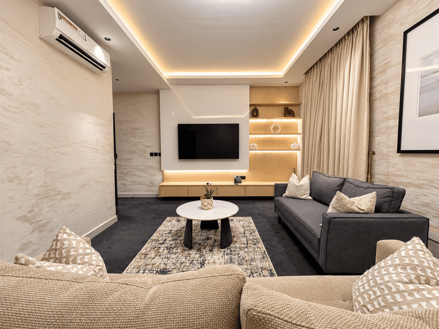 Diplomatic Suite 116